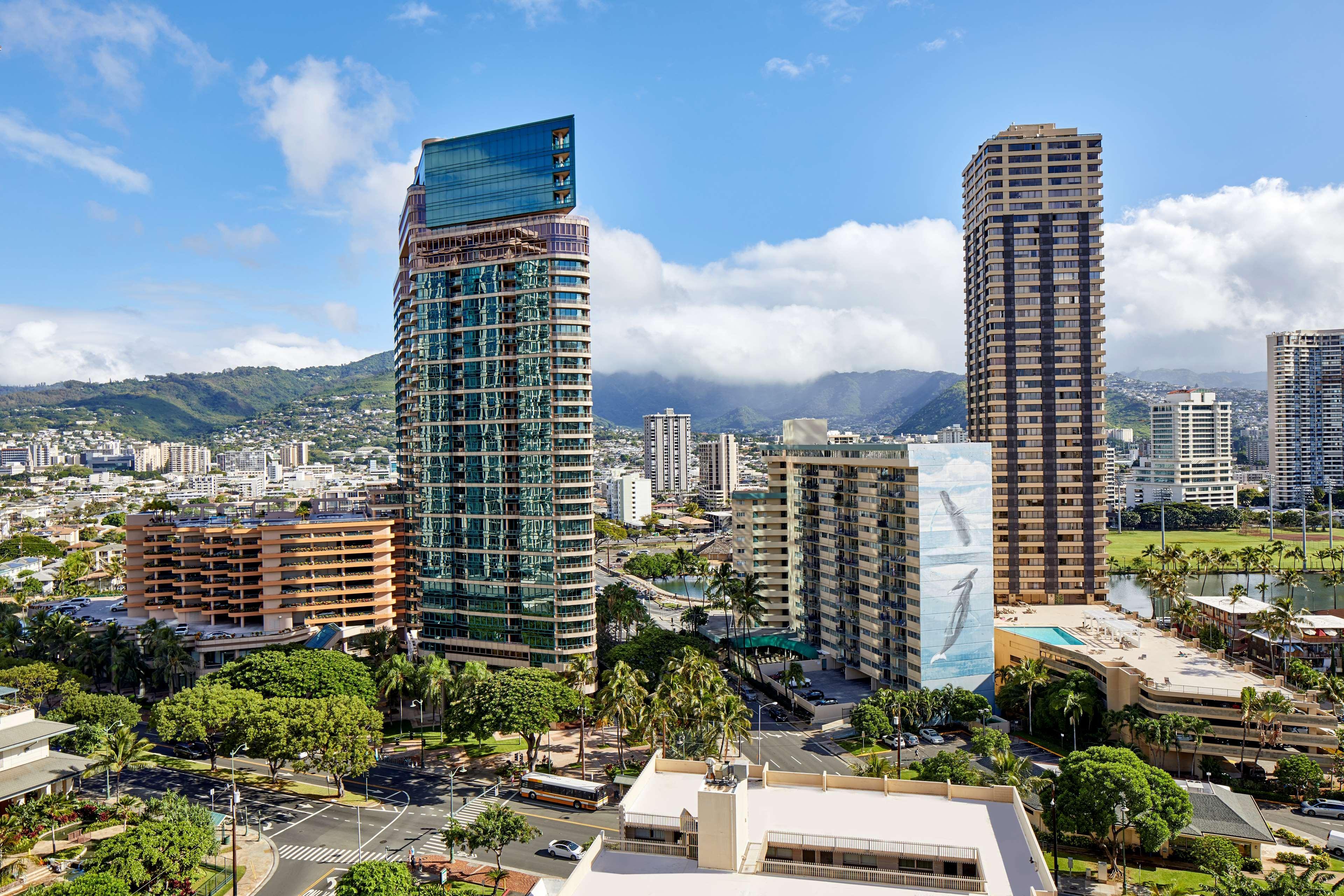 Holiday Inn Express Waikiki By Ihg Honolulu Extérieur photo