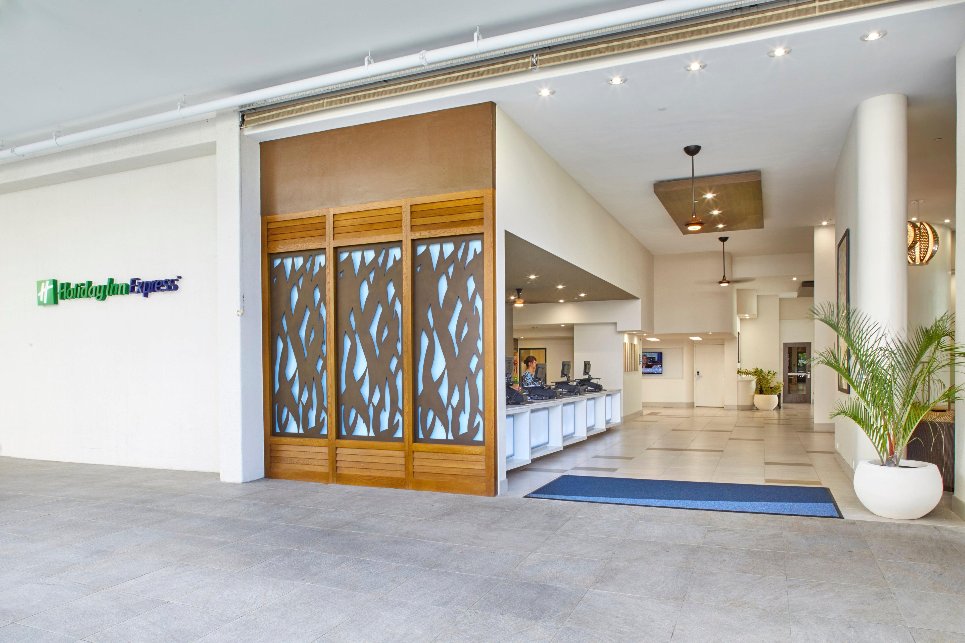 Holiday Inn Express Waikiki By Ihg Honolulu Extérieur photo