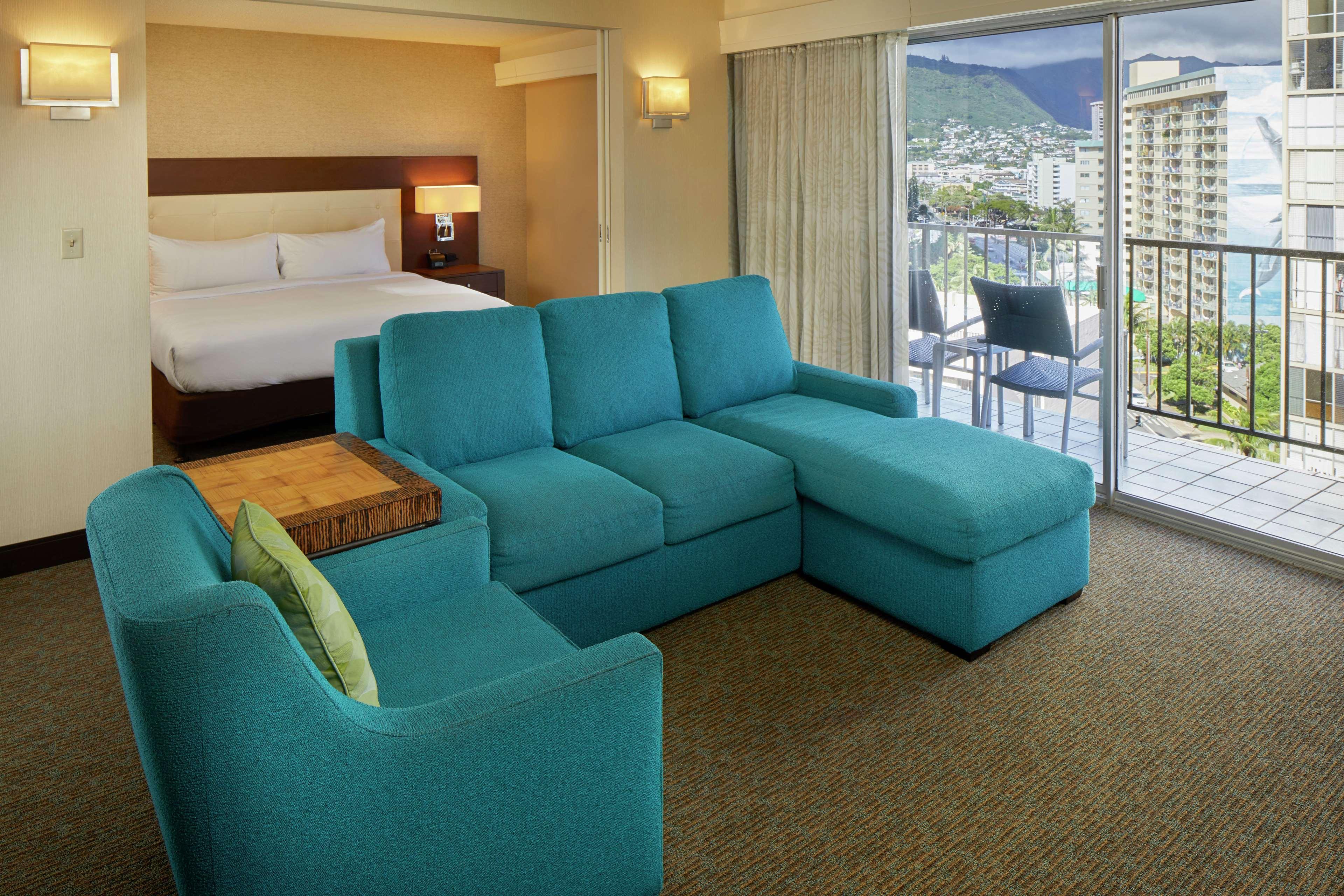 Holiday Inn Express Waikiki By Ihg Honolulu Extérieur photo