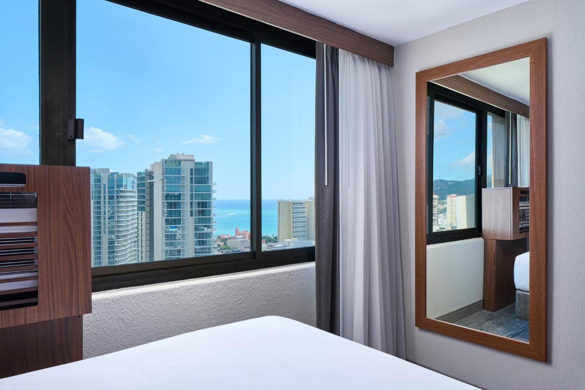 Holiday Inn Express Waikiki By Ihg Honolulu Extérieur photo