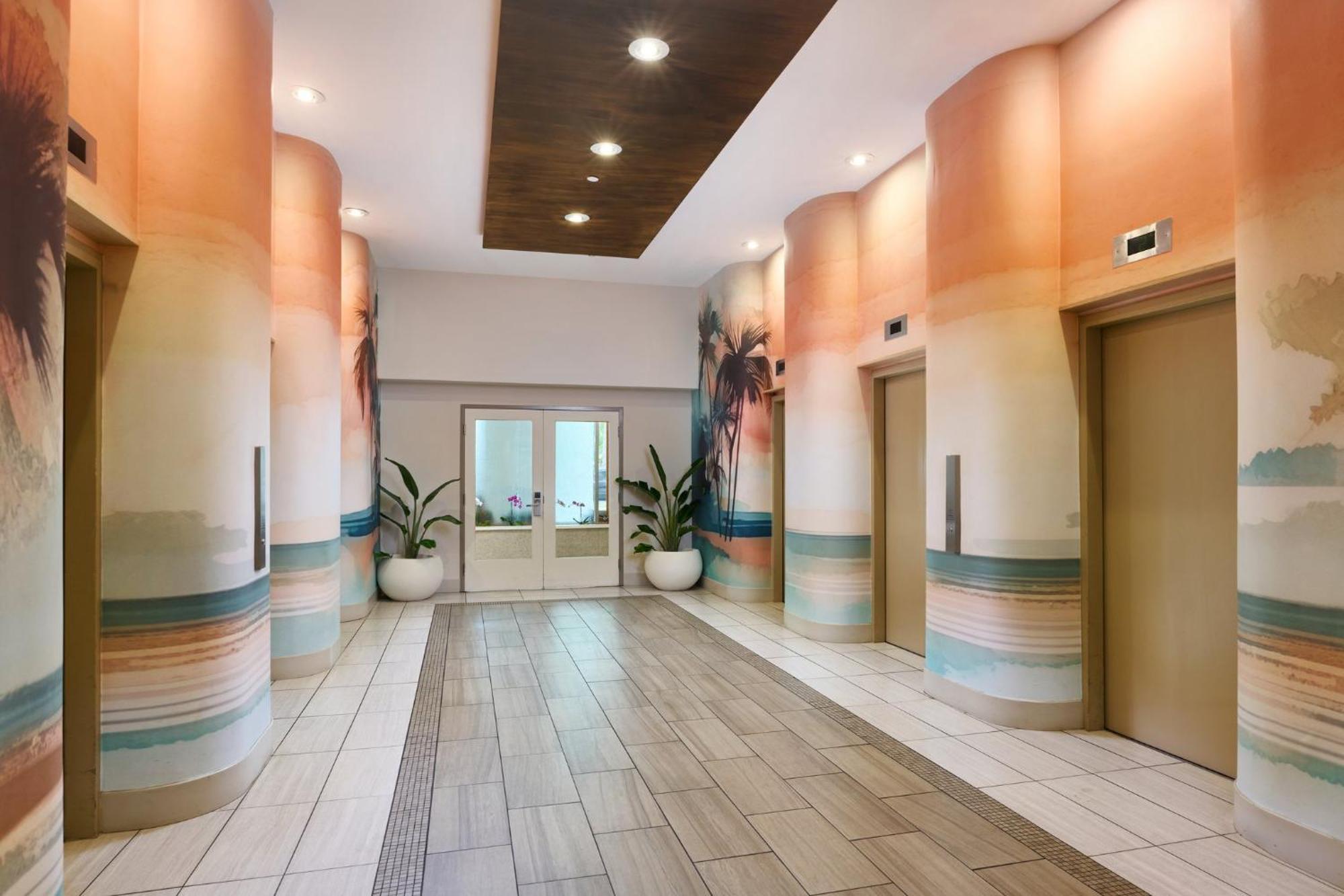 Holiday Inn Express Waikiki By Ihg Honolulu Extérieur photo