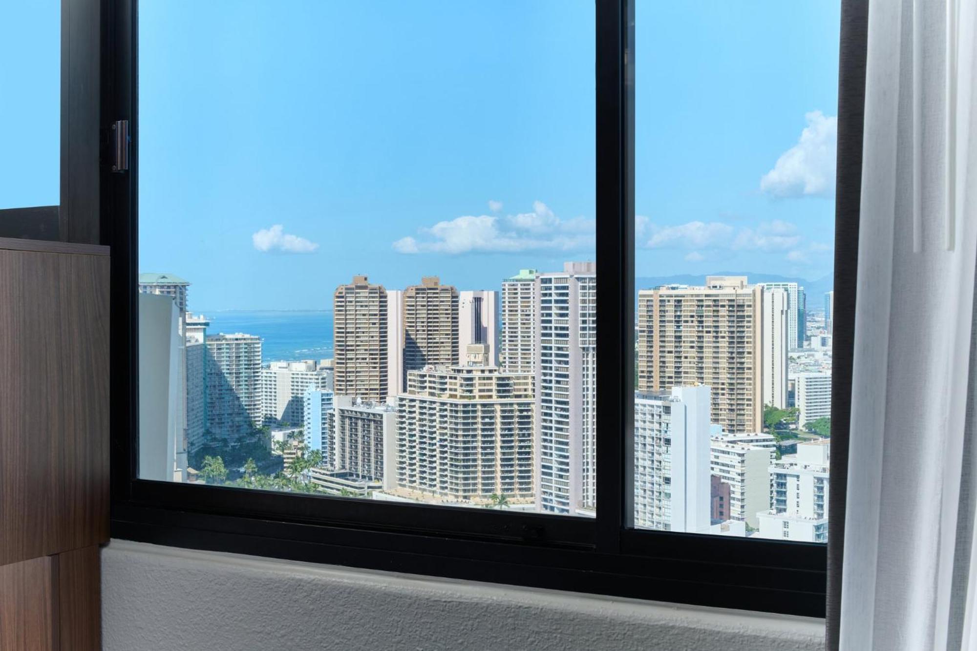 Holiday Inn Express Waikiki By Ihg Honolulu Extérieur photo
